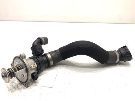 Kryt termostatu BMW 5 (G30, F90) 2016 - 2022 7586885