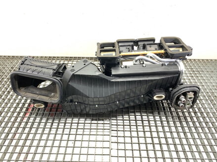 Radiátor kúrenia Mercedes-benz CLS Shooting Brake (X218) 2012 - 2017 A2128305060