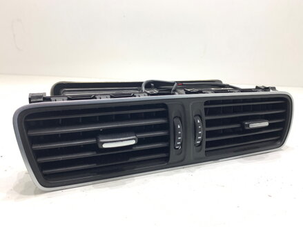 Mriežka ventilácie predná VW Passat B7 Variant (365) 2010 - 2015 3AB819728A