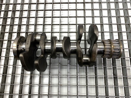 Hriadeľ kľukový Ford Transit Courier B460 2014 - 2022 T46AC