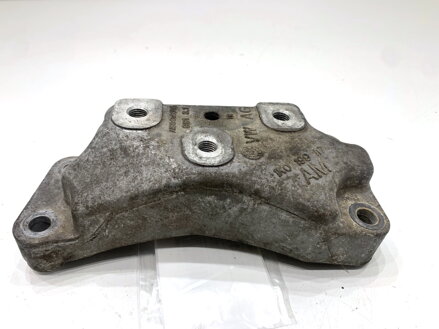 Držiak prevodovky prevodov VW Sharan (7N1, 7N2) 2010 - 2022 1KO199117