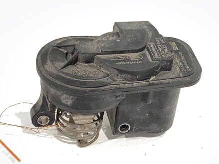 Škrtiaca klapka výfuku Land Rover Range Rover Evoque (L551) 2018 - 2022 M8D2-9F646-AC