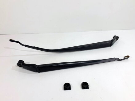 Stierač sada predný Toyota Auris (_E18_) 2012 - 2018