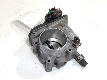 Škrtiaca klapka Toyota Auris (_E18_) 2012 - 2018 22030-0T050