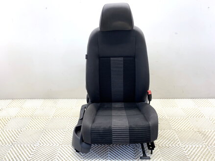Sedadlo pravé predné VW Golf Plus V (5M1, 521) 2004 - 2013