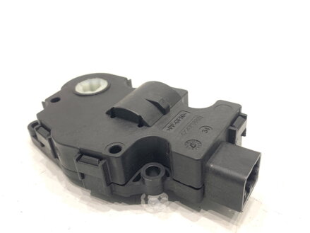 Motor radiátora kúrenia BMW X3 (F25) 2010 - 2017 EFB436