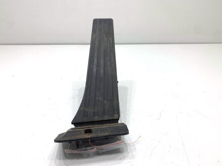 Plynový pedál BMW X3 (F25) 2010 - 2017