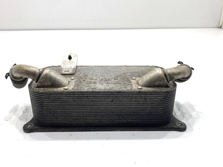 Chladič oleja Porsche Panamera (970) 2009 - 2017 94810728122