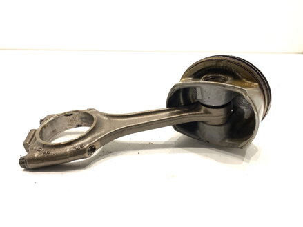 Piest S ojnicou Porsche Panamera (970) 2009 - 2017 9481190R