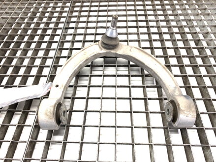 Rameno ľavé predné Mercedes-benz Class M (W166) 2011 - 2015