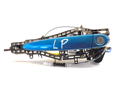 Kľučka vonkajšia ľavá predná BMW 2 Coupe (F22, F87) 2012 - 2022