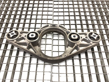 Držiak uchytenie diferenciál zadné BMW 2 Coupe (F22, F87) 2012 - 2022 2284774