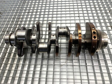 Hriadeľ kľukový Audi A6 C8 Avant (4A5) 2018 - 2022 0P2105221H