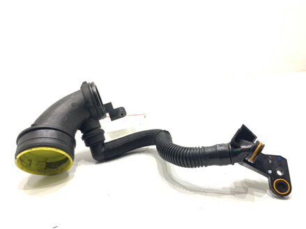 Vzduchové potrubie Audi A3 Limousine (8VS, 8VM) 2013 - 2022 5Q0129635L