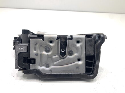 Zámok dverí pravý zadný BMW 5 Touring (G31) 2017 - 2022 7477690