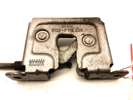 Zámok kapoty predný BMW X1 (E84) 2009 - 2015 7115229