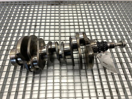 Hriadeľ kľukový Mercedes-benz CLS Shooting Brake (X218) 2012 - 2017 R64224