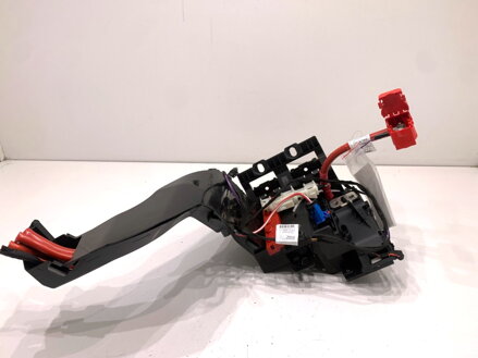 Poistková skrinka BMW 5 Touring (G31) 2017 - 2022 6822560