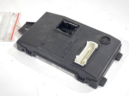 Modul BCM komfortu Dacia Duster (HS_) 2010 - 2018 8201068829