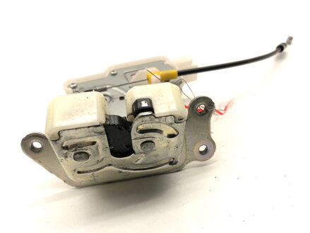 Zámok veka batožinového priestoru zadný Suzuki Ignis III (MF) 2016 - 2022