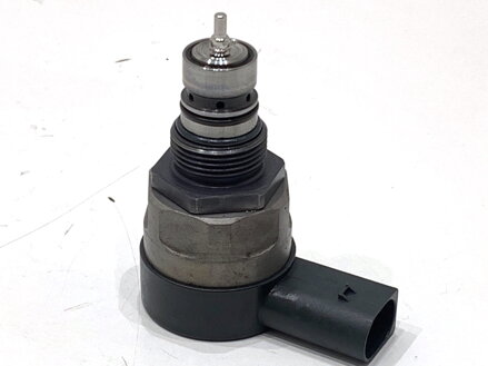 Regulátor tlaku paliva BMW 5 Touring (G31) 2017 - 2022 0281006886