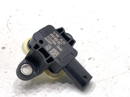 Snímač nárazu Audi A6 C7 Avant (4G5, 4GD) 2011 - 2018 4H0955557