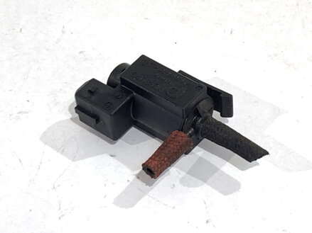 Ventil podtlaku BMW 3 Touring (F31) 2012 - 2019 7810831