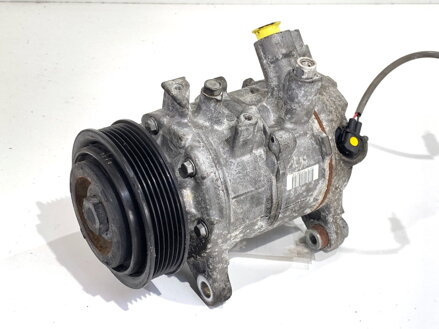 Kompresor klimatizácie BMW 3 Touring (F31) 2012 - 2019 9330831