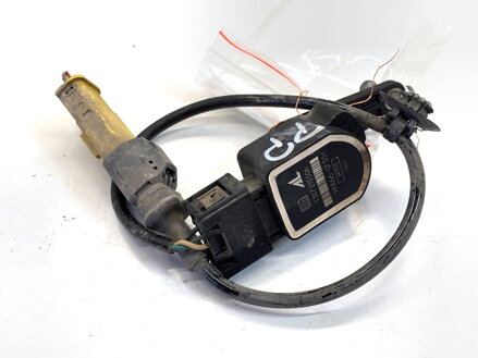 Snímač náklonu xenón pravý predný Citroen DS5 2011 - 2015 1307213006