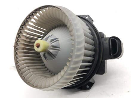 Ventilátor kúrenia Toyota Auris (_E18_) 2012 - 2018