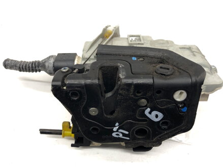 Zámok dverí pravý zadný Audi A4 B8 Avant (8K5) 2007 - 2015 8K0839016