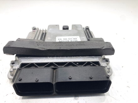 Riadiaca jednotka motora Audi A4 B8 (8K2) 2007 - 2015 03L906022MK