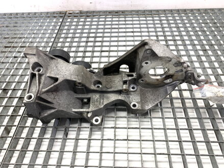 Držiak uchytenia alternátora Audi A4 B8 Avant (8K5) 2007 - 2015 03L903143R