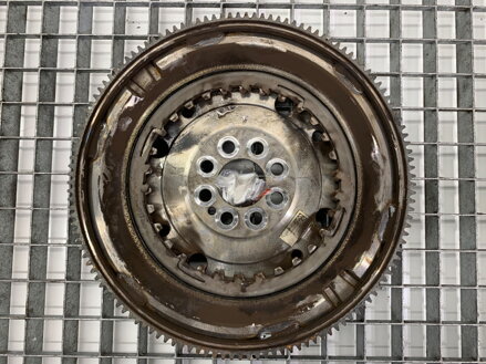 Koleso zotrvačníka Seat Leon (5F1) 2012 - 2022 06K105266E