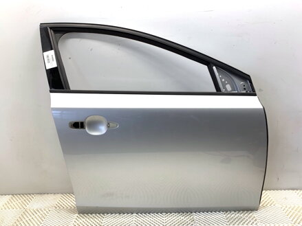 Dvere pravé predné Volvo V40 Liftback (525, 526) 2012 - 2022 711