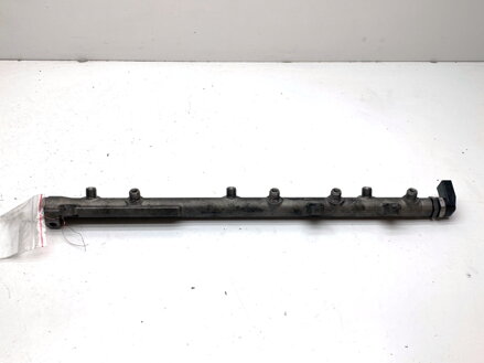 Vstrekovacia rampa S snímačom BMW 5 (E60) 2003 - 2010 0445216015 0281002497