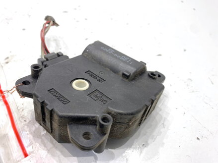 Motor radiátora kúrenia Mitsubishi Grandis (NA_W) 2003 - 2011 113800-2320