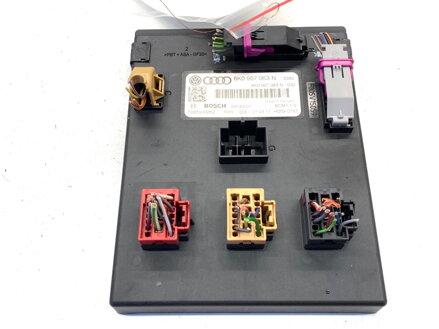 Modul komfortu Audi Q5 (8RB) 2008 - 2017 8K0907063N