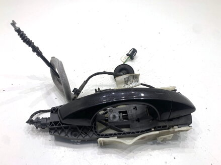 Kľučka vonkajšia pravá predná Skoda Superb III (3V3) 2015 - 2022 7P6839885