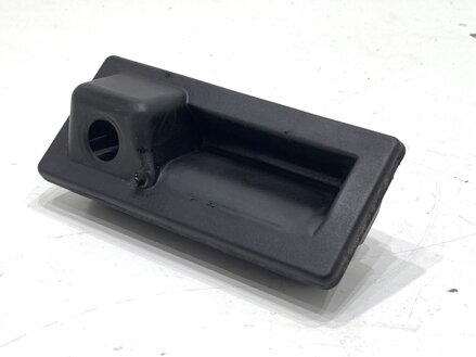 Kľučka veka batožinového priestoru zadná Skoda Superb III (3V3) 2015 - 2022 3V0827566H