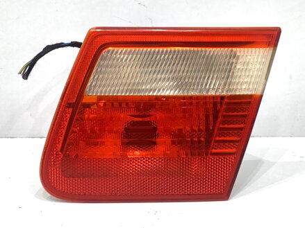 Svetlo zadné pravé vnútorné BMW 3 Touring (E46) 1999 - 2005 8368760