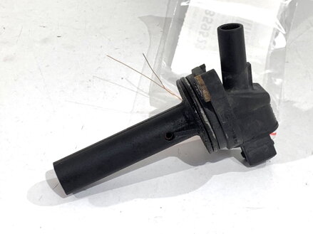 Snímač vstreku plynu Volvo V70 I (875, 876) 1995 - 2000 08631288