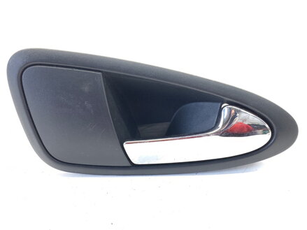 Kľučka vnútorná pravá predná Seat Ibiza IV SC (6J1, 6P5) 2008 - 2018 6J1837114A