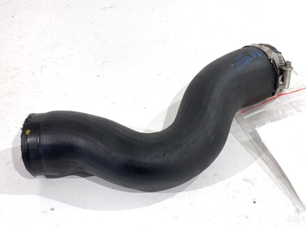 Vzduchové potrubie Seat Ibiza IV SC (6J1, 6P5) 2008 - 2018 6R0145834C