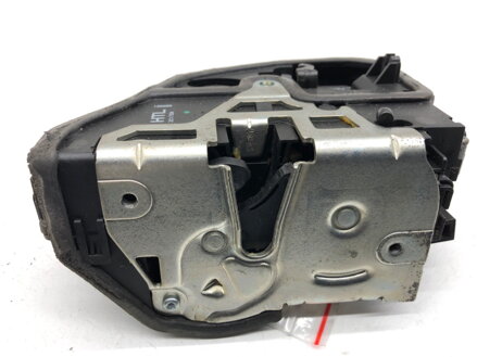Zámok dverí ľavý zadný BMW 3 (E90) 2004 - 2012 4389475