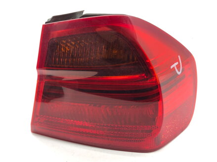 Svetlo pravé zadné BMW 3 (E90) 2004 - 2012 6937458