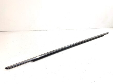 Lišta stieracia predná pravá Mazda CX-9 (TC) 2016 - 2022