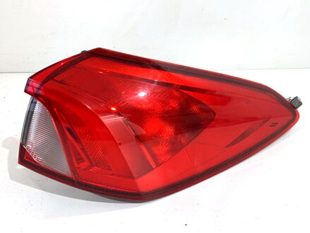 Svetlo pravé zadné Ford Focus IV Turnier (HP) 2018 - 2022 JX7B-13404-HC