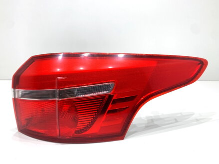 Svetlo pravé zadné Ford Focus III Turnier 2010 - 2022