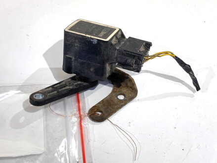 Snímač náklonu xenón zadný pravý BMW X5 (E53) 2000 - 2006 6784697